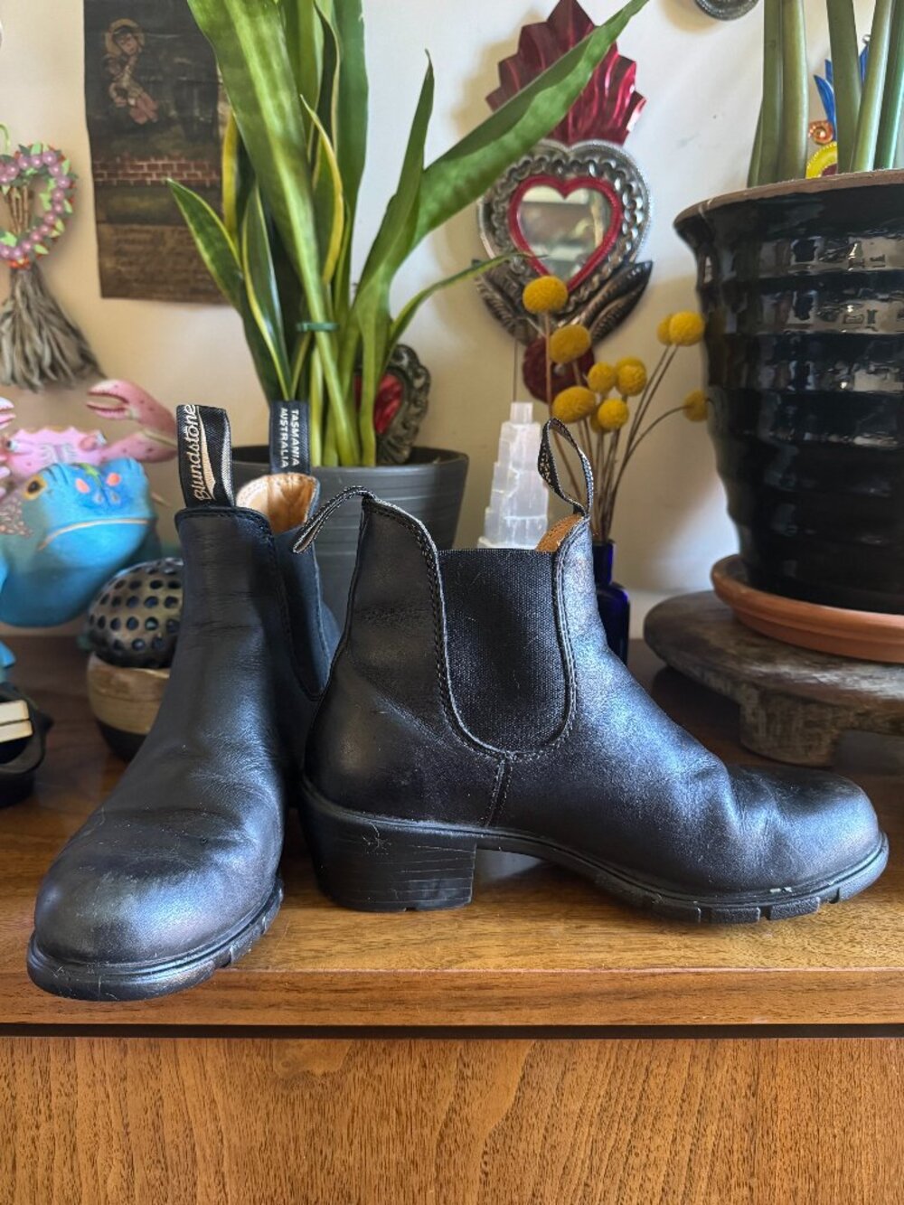 Blundstone Tasmania Black Leather Heeled Chelsea Boots Women’s 7